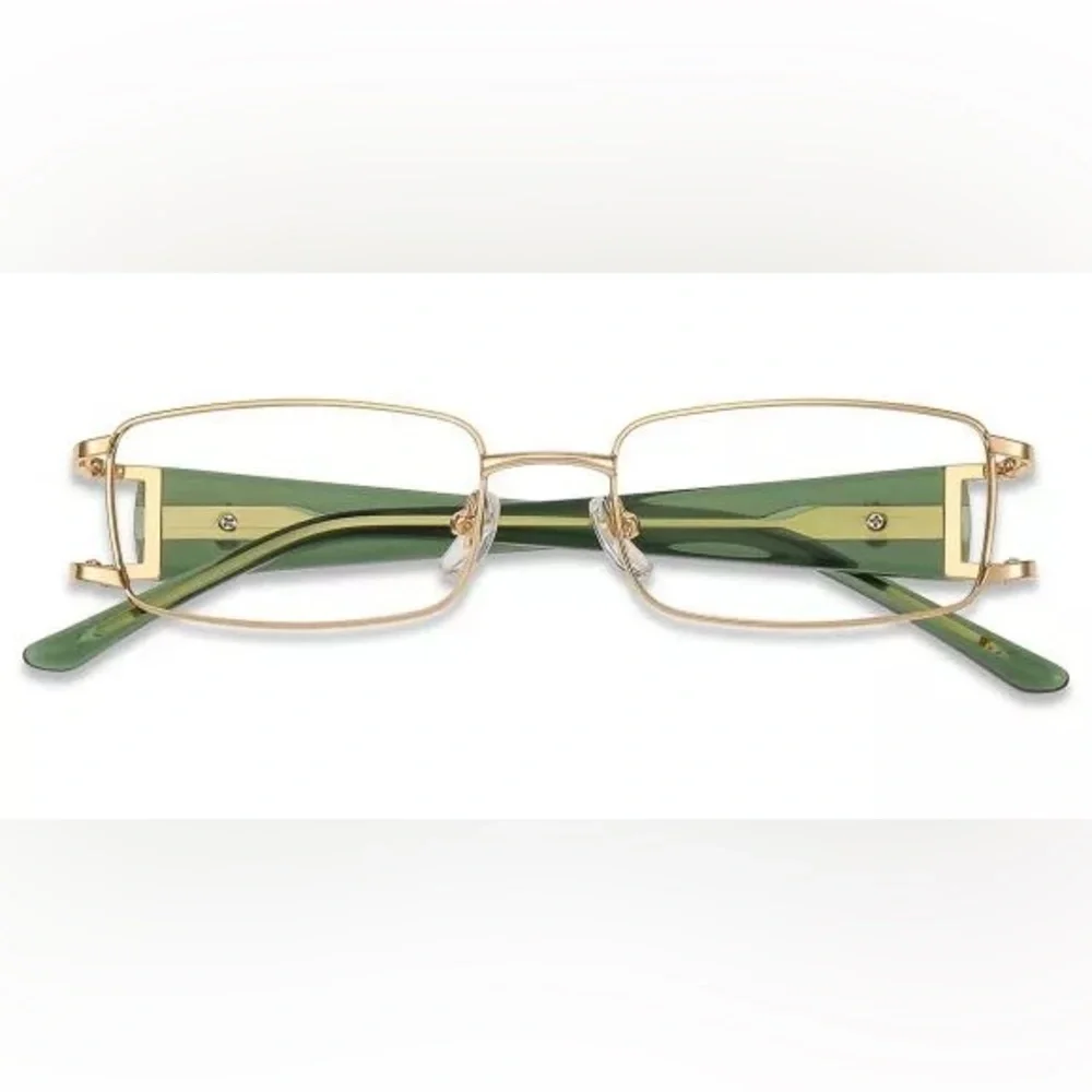 Beautiful Vintage inspired glasses!